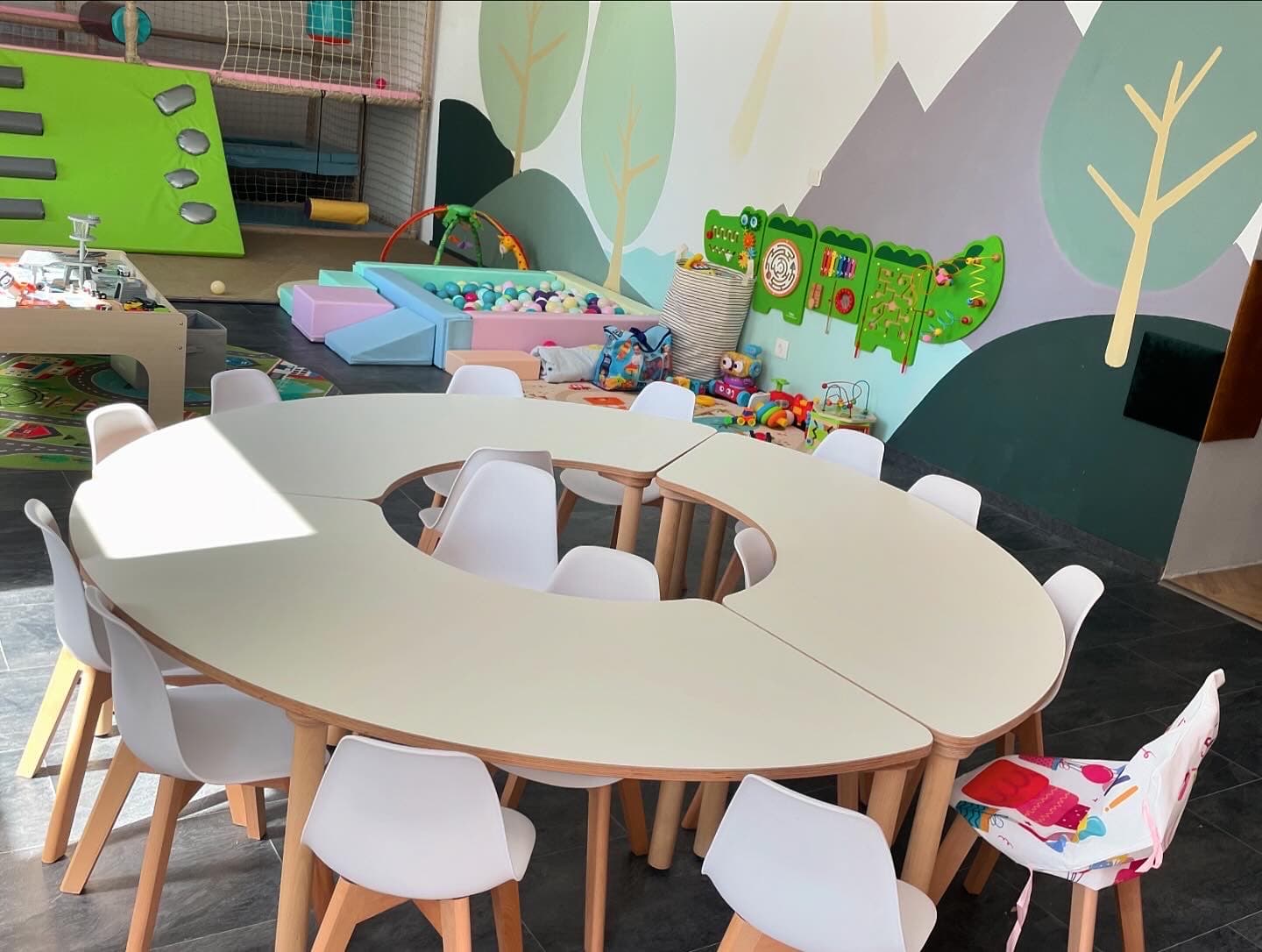 FunFox Party Room - Decorations